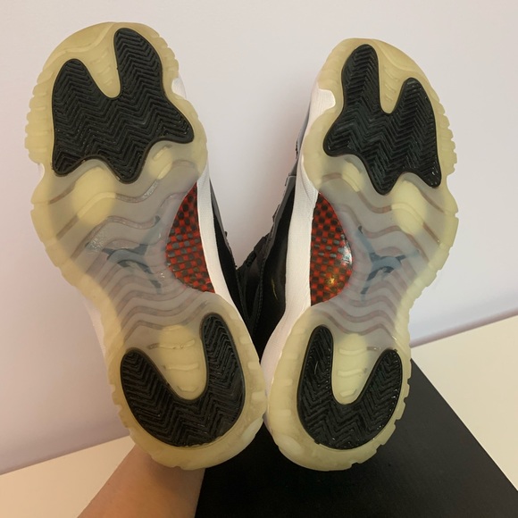 72-10 Jordan 11’s - Picture 4 of 8